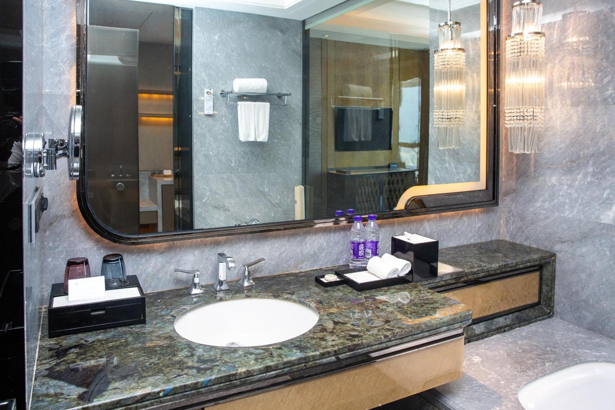 Pullman Yantai Center Otel Dış mekan fotoğraf
