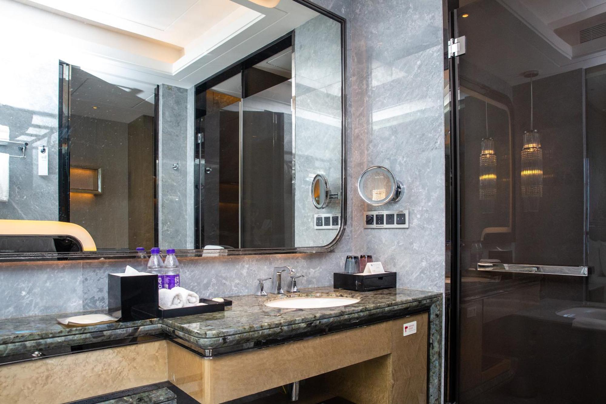 Pullman Yantai Center Otel Dış mekan fotoğraf